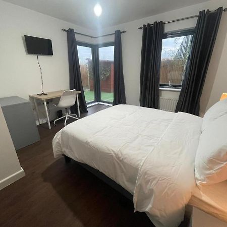 Cosy Private Room In Barking Thamesmead  Exterior foto